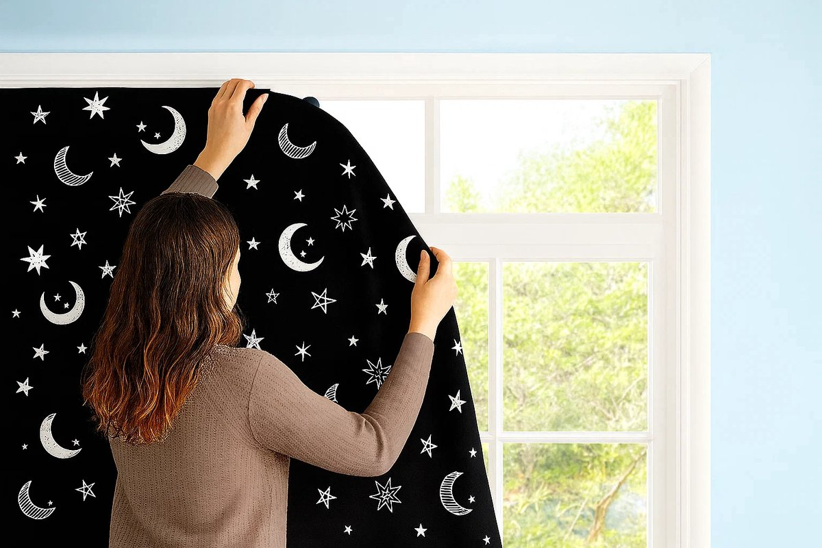 Liefjes & Co Portable Blackout Star Curtain – Blackout Curtain with Suction Cups – Suitable for Windows up to 130x200 cm